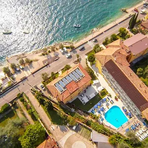 https://hotel-drago-garda-lake-collection.hotelinveneto.com