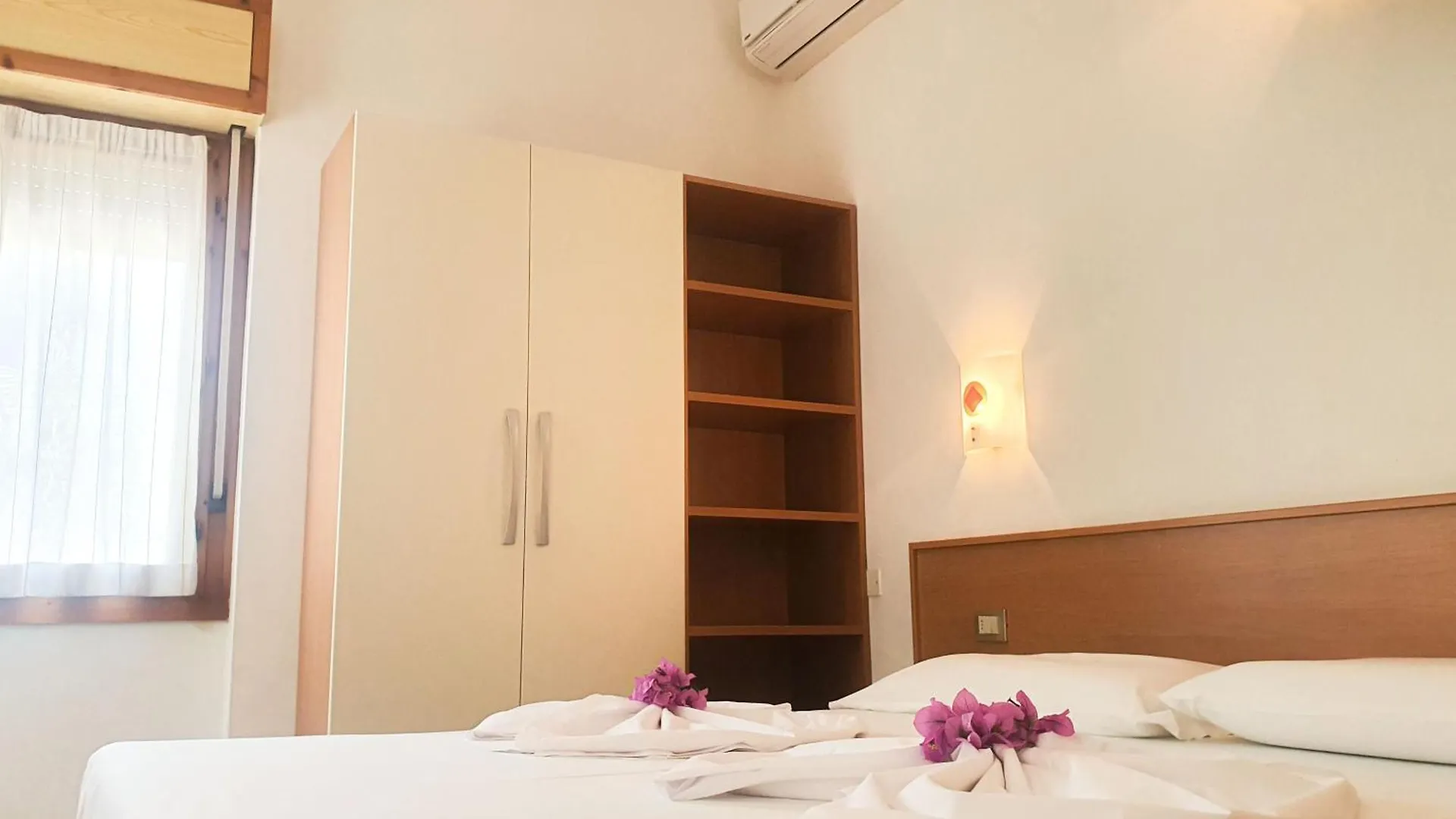 ***  Residence Hotel Maxi Limone sul Garda Italien