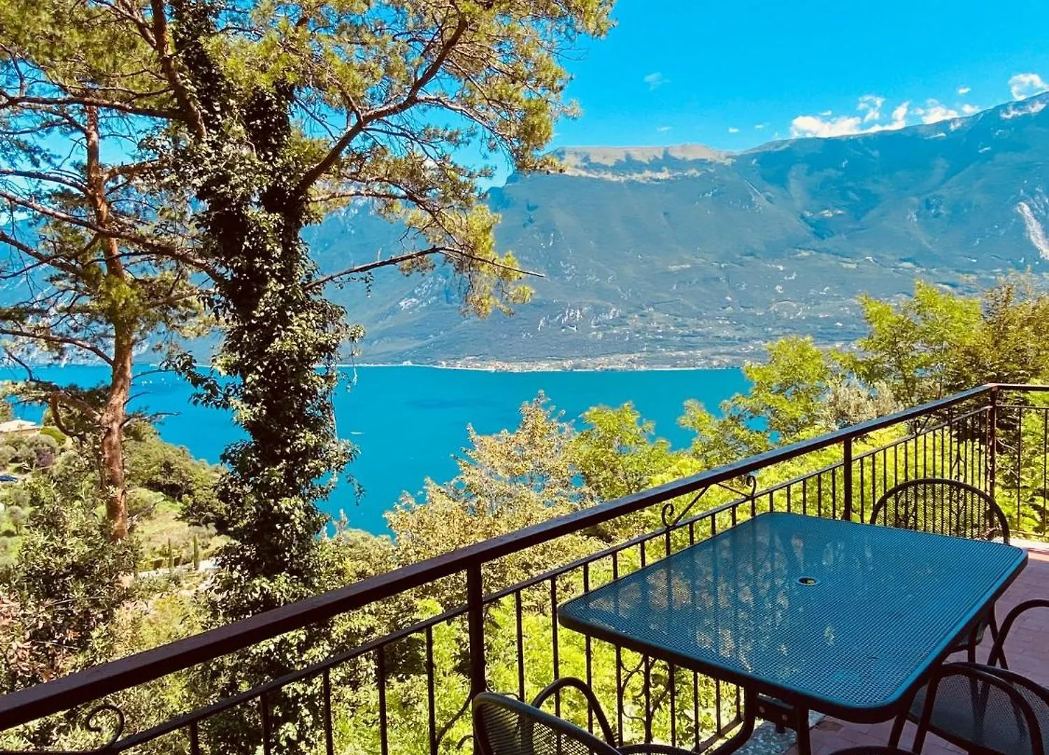 Residence Hotel Maxi Limone sul Garda