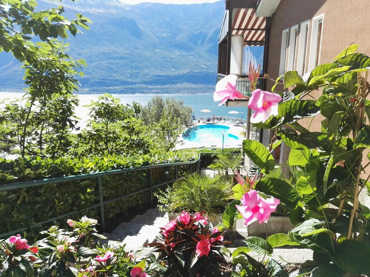Residence Hotel Maxi Limone sul Garda