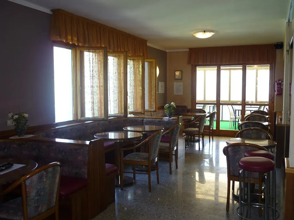 Residence Hotel Maxi Limone sul Garda